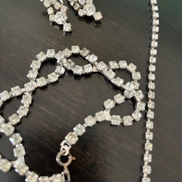 COPY - VINTAGE 1940’s rhinestone jewelry set (screw-on earrings, bracelet & nec… - Picture 2 of 4